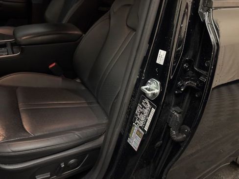 Certified 2023 Kia Sorento S image 11