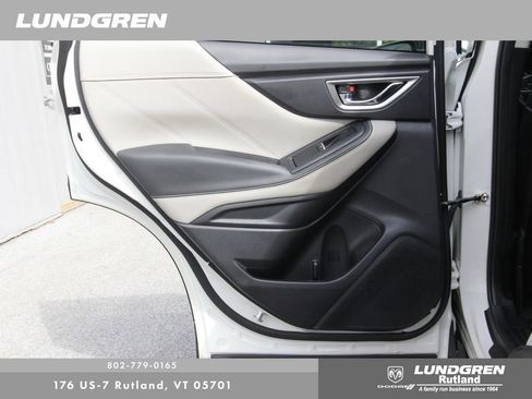 Used 2023 Subaru Forester Limited image 32