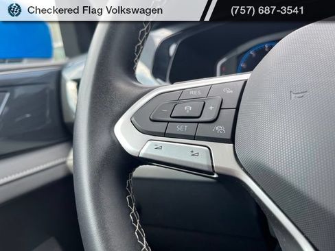 Used 2023 Volkswagen Taos SEL AWD/4WD image 36