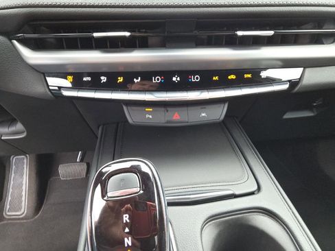Used 2025 Cadillac XT4 Premium Luxury AWD/4WD image 23