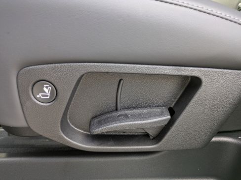 New 2025 Kia Telluride LX image 17