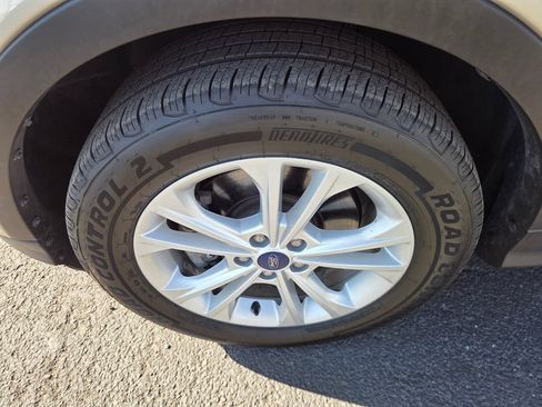Used 2017 Ford Escape SE AWD/4WD image 26