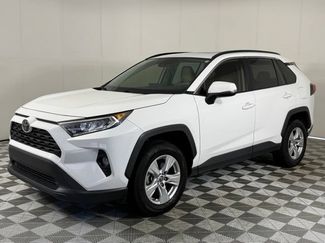 Used 2019 Toyota RAV4 XLE w/ Convenience Package FWD video 2