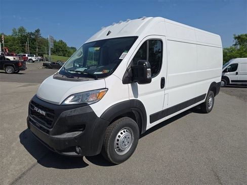 New 2025 RAM ProMaster 2500 w/ Cold Weather Group image 9
