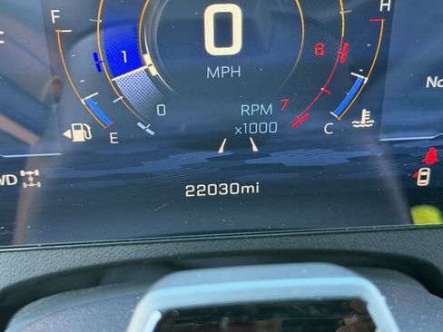 Used 2025 Chevrolet Traverse High Country w/ LPO, Floor Liner Package AWD/4WD image 28