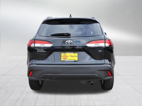 Certified 2025 Toyota Corolla Cross LE image 7