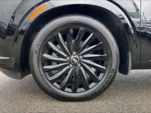 Used 2024 Hyundai Palisade Calligraphy image 8