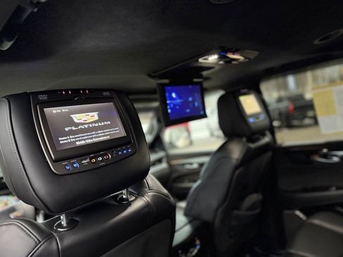 Used 2015 Cadillac Escalade Platinum image 6