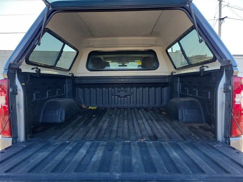 Used 2021 Chevrolet Silverado 1500 LT image 8