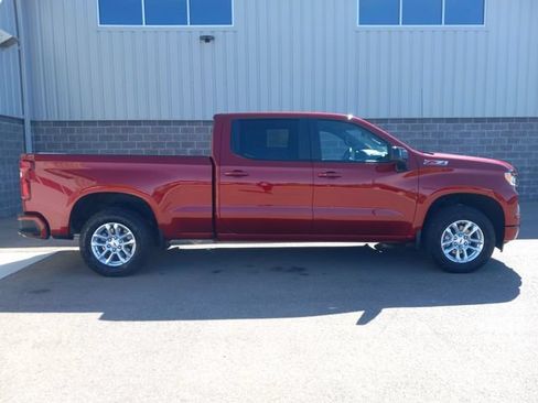 Certified 2025 Chevrolet Silverado 1500 RST AWD/4WD image 3