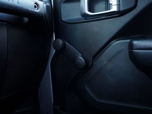 Used 2018 Jeep Wrangler Unlimited Sport AWD/4WD image 12