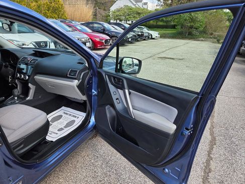 Used 2018 Subaru Forester 2.5i Premium w/ All-Weather Package AWD/4WD image 12