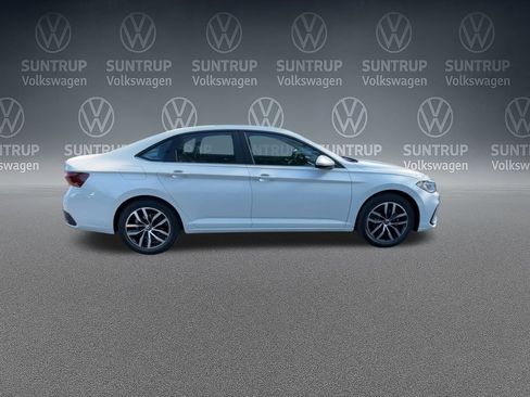 New 2025 Volkswagen Jetta SE image 24