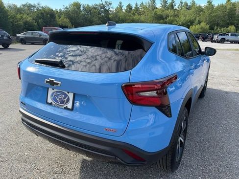 Used 2024 Chevrolet Trax RS w/ Driver Confidence Package FWD image 7