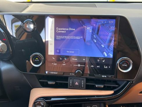 Used 2025 Lexus NX 250 FWD w/ Premium Package image 47