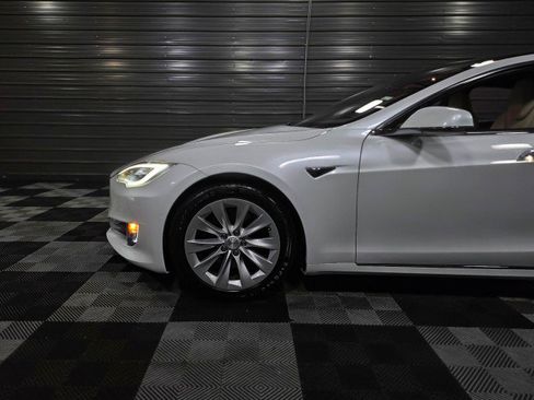 Used 2019 Tesla Model S Long Range image 37