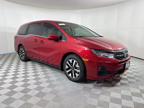 New 2026 Honda Odyssey EX-L image 7