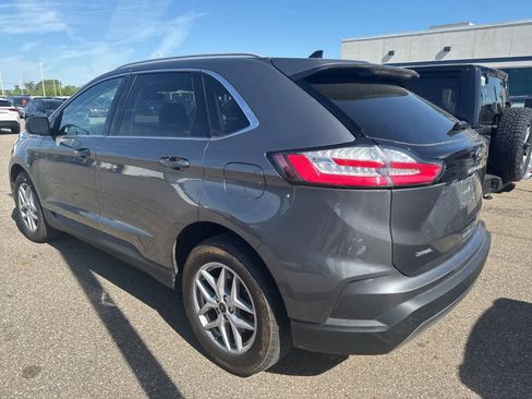 Used 2024 Ford Edge SEL w/ Convenience Package AWD/4WD image 16