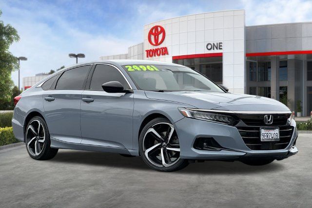 Used 2022 Honda Accord Sport image 2