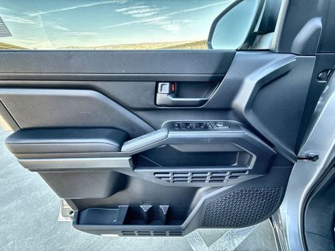 Used 2025 Toyota 4Runner SR5 image 21