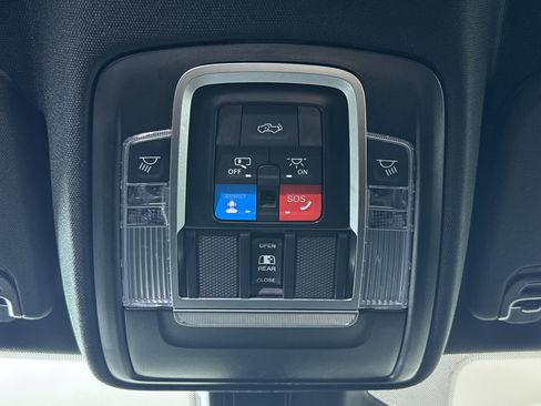 Used 2025 RAM 1500 Big Horn image 26