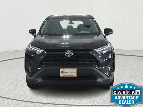 Used 2022 Toyota RAV4 XLE AWD/4WD image 11