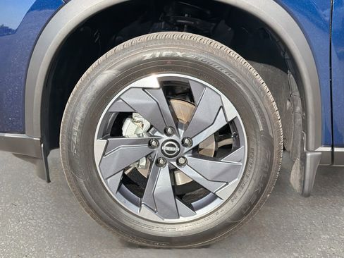 Used 2026 Nissan Rogue SV image 36