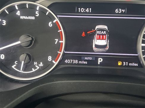 Used 2023 Nissan Rogue SL w/ SL Premium Package image 11