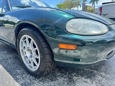 Used 1999 MAZDA MX-5 Miata RWD image 10