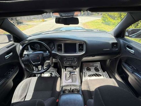 Used 2020 Dodge Charger R/T w/ Blacktop Package RWD image 9