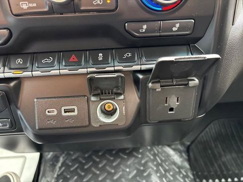 Used 2021 Chevrolet Silverado 1500 RST w/ Texas Edition Plus AWD/4WD image 30