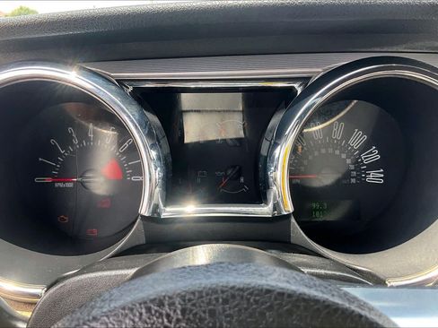 Used 2006 Ford Mustang GT RWD image 23