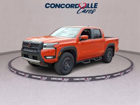 Certified 2025 Nissan Frontier PRO-4X w/ Pro Convenience Package AWD/4WD image 4