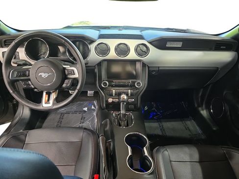 Used 2015 Ford Mustang Premium RWD image 9