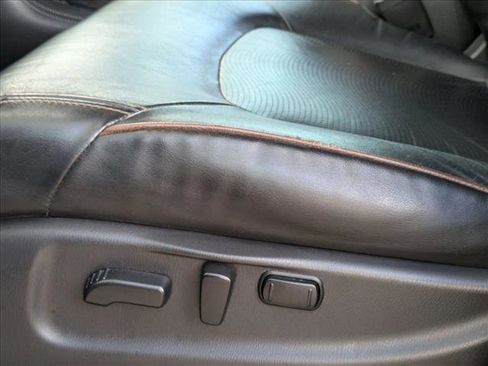 Used 2019 Nissan Armada SL w/ Premium Package image 3