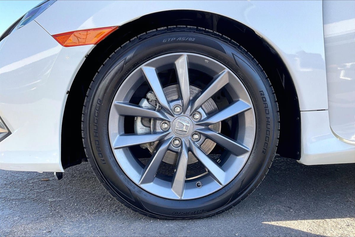Used 2019 Honda Civic EX image 4