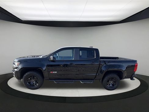 Used 2022 Chevrolet Colorado Z71 w/ Z71 Midnight Edition image 4