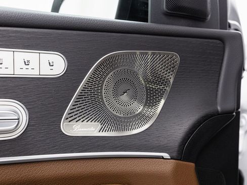 Used 2024 Mercedes-Benz GLS 450 4MATIC w/ AMG Line Exterior image 7