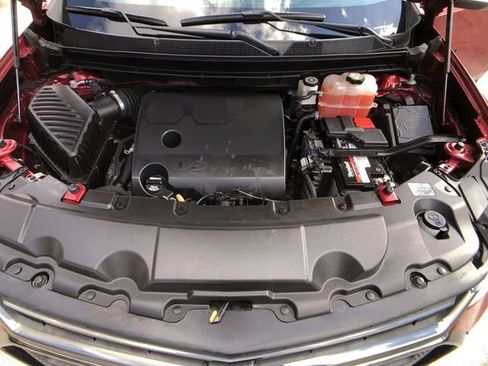 Used 2021 Chevrolet Traverse RS image 34