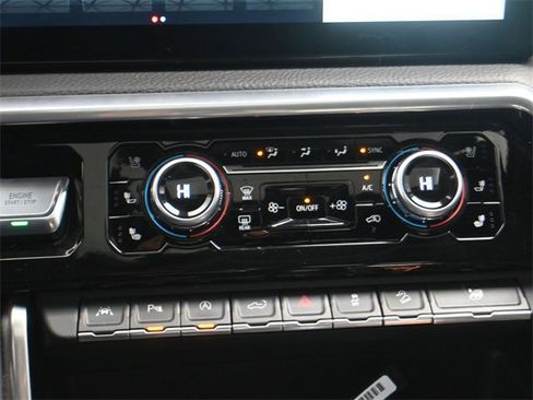 Used 2023 GMC Sierra 1500 Denali w/ Denali Reserve Package image 19