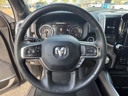 Used 2024 RAM 1500 Laramie AWD/4WD image 12
