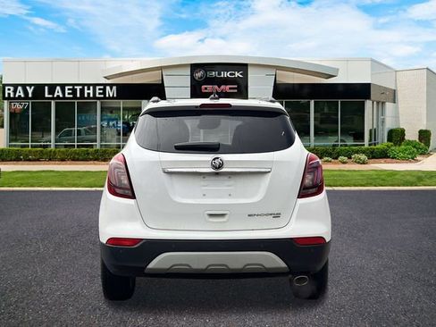 Certified 2022 Buick Encore Preferred w/ Safety Package II image 4