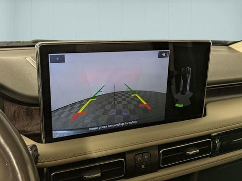 Used 2022 Lincoln Nautilus Reserve image 23