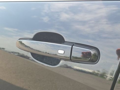 Used 2025 Chevrolet Malibu LT FWD image 18