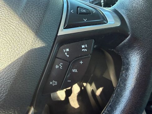 Used 2016 Ford Edge SEL w/ Equipment Group 201A AWD/4WD image 16