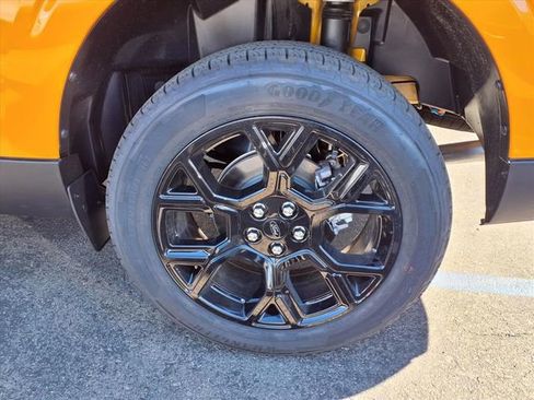 New 2026 Ford Maverick Lariat w/ Black Appearance Package image 5