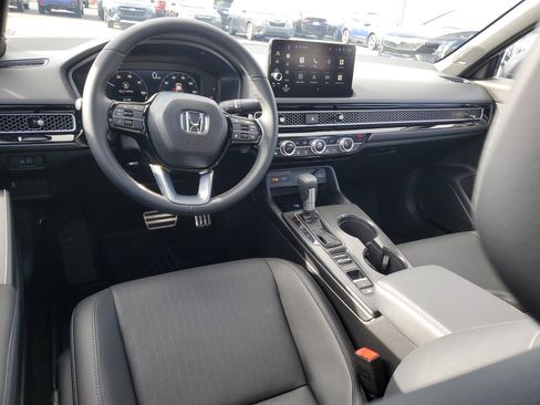 Used 2025 Honda Civic Sport Touring image 7
