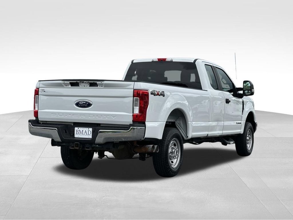 Used 2018 Ford F250 XL w/ Power Equipment Group AWD/4WD image 12