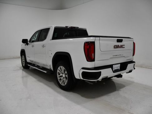 Used 2021 GMC Sierra 1500 Denali w/ Technology Package AWD/4WD image 3