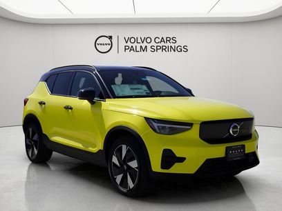 New 2025 Volvo EX40 Core w/ Climate Package